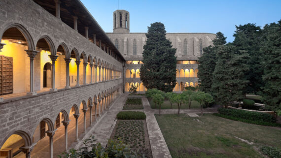 monestir-pedralbes-claustre